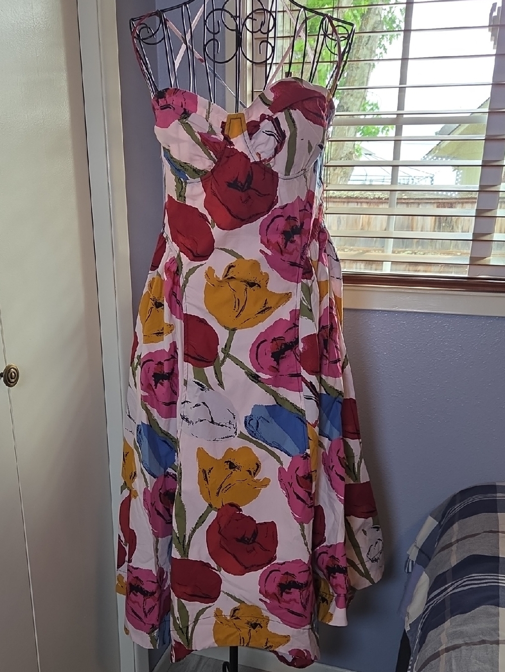 Cherish Printed Midi Dress - Picture 5 of 8